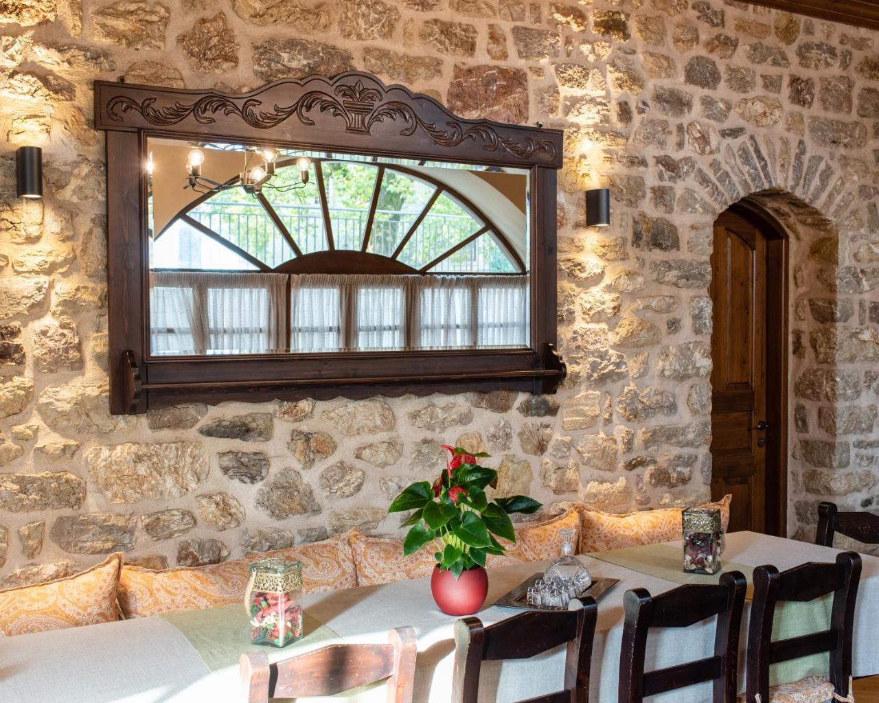 Kaza Guesthouse Dimitsána Eksteriør bilde