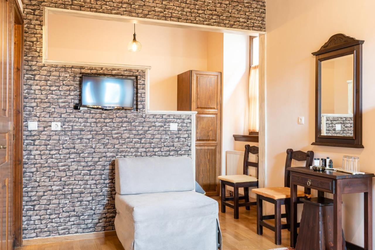 Kaza Guesthouse Dimitsána Eksteriør bilde
