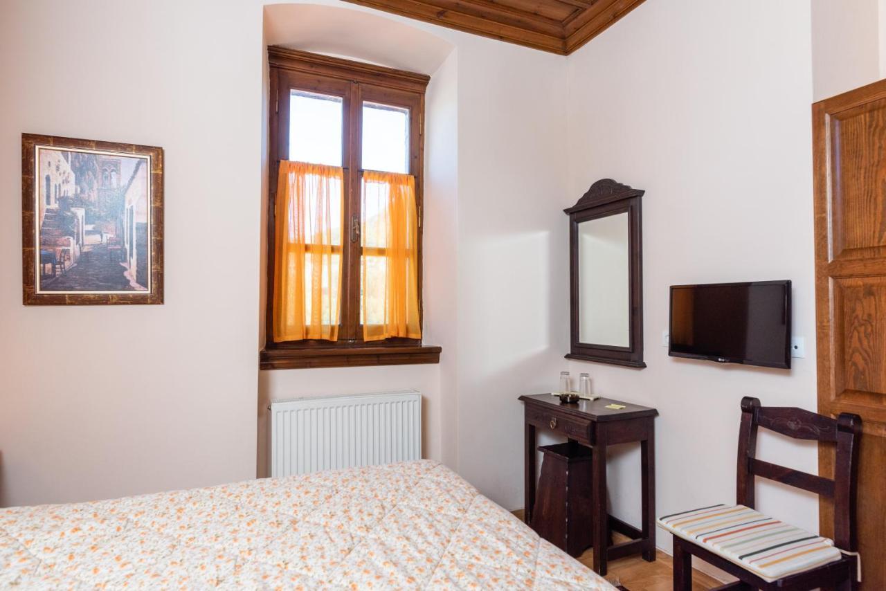 Kaza Guesthouse Dimitsána Eksteriør bilde