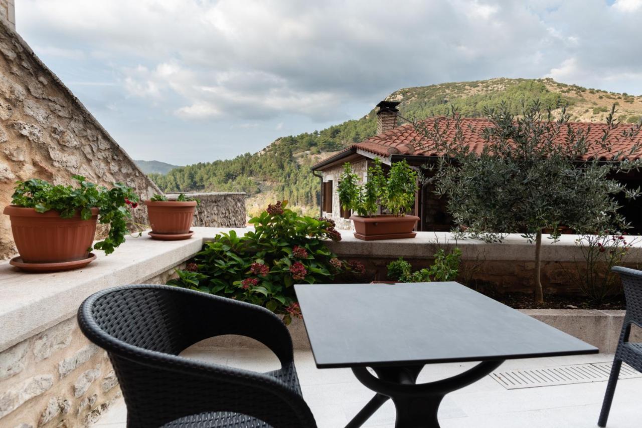 Kaza Guesthouse Dimitsána Eksteriør bilde