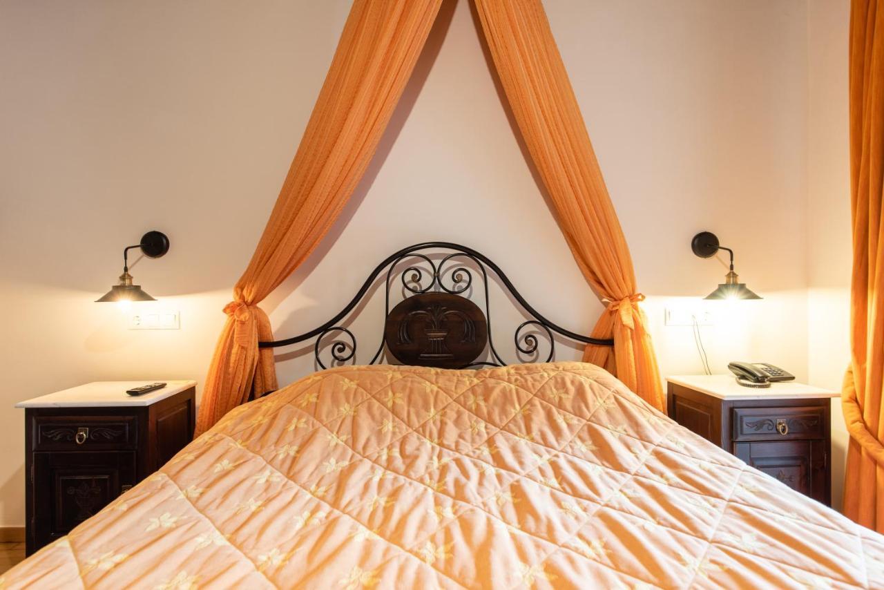 Kaza Guesthouse Dimitsána Eksteriør bilde