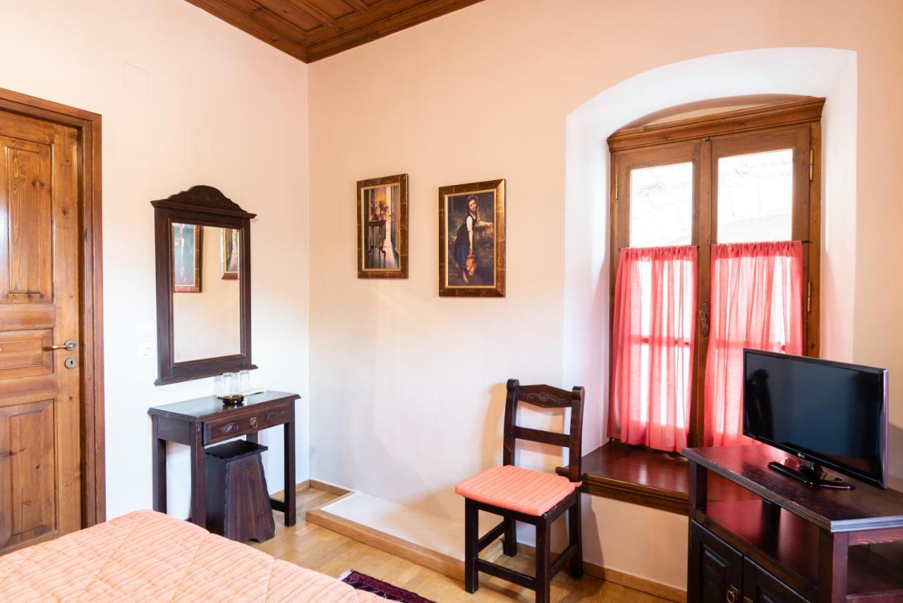 Kaza Guesthouse Dimitsána Eksteriør bilde
