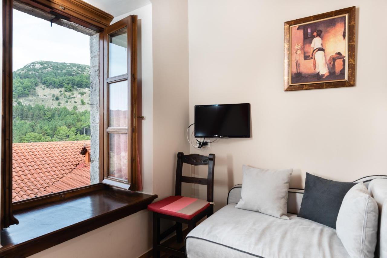 Kaza Guesthouse Dimitsána Eksteriør bilde